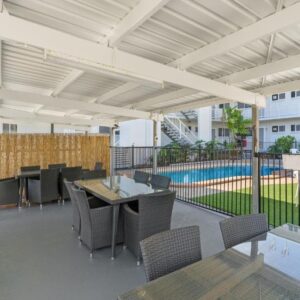 Undercover outdoor kitchen at Cocos Holiday Apartments, Trinity Beach