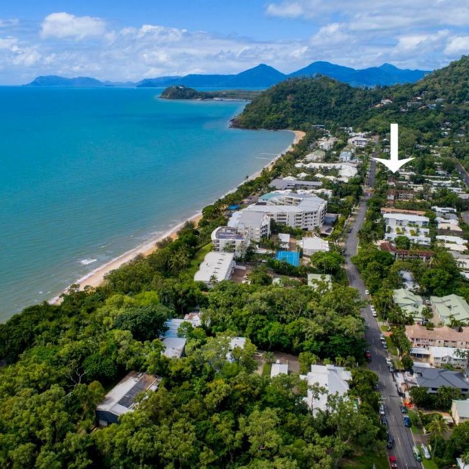 Cocos Holiday Apartments location near Cairns